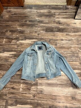 The Limited Light Blue Denim Vintage Jean Jacket
